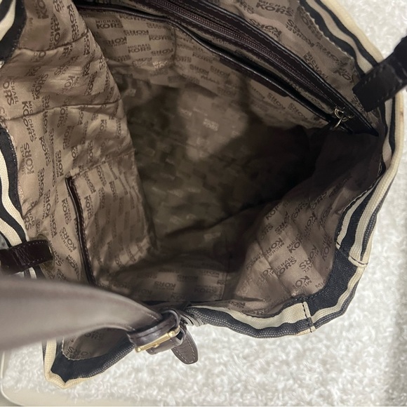 Michael Kors MK Canvas Tote in Zebra Print - Picture 12 of 16